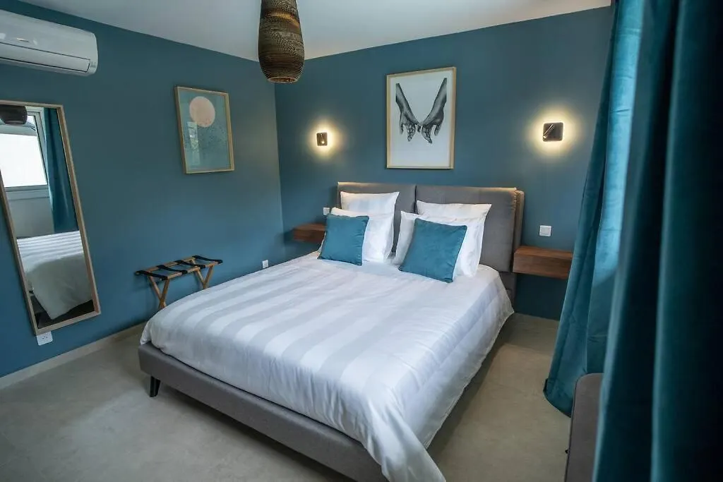 Rez De Villa De Charme-Piscine-3 Chambres 6 Pers Saint-Raphael  0*, Saint-Raphael (Var) France